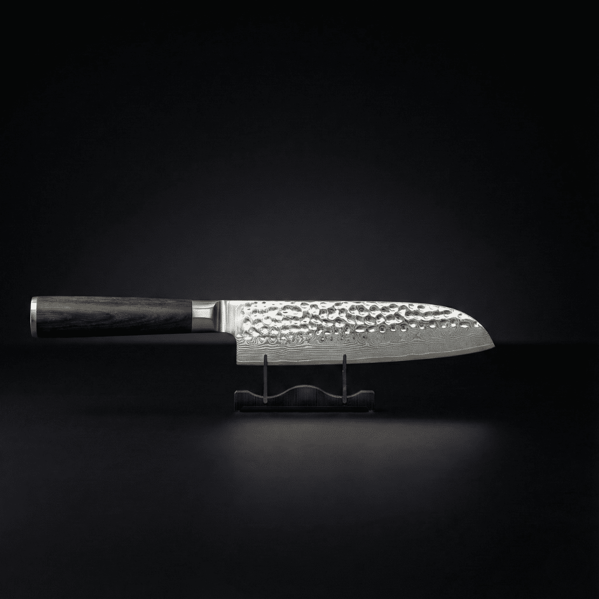 Japanese-Style Hammered Santoku Knife – 7.1 inches (18 cm) Precision Blade